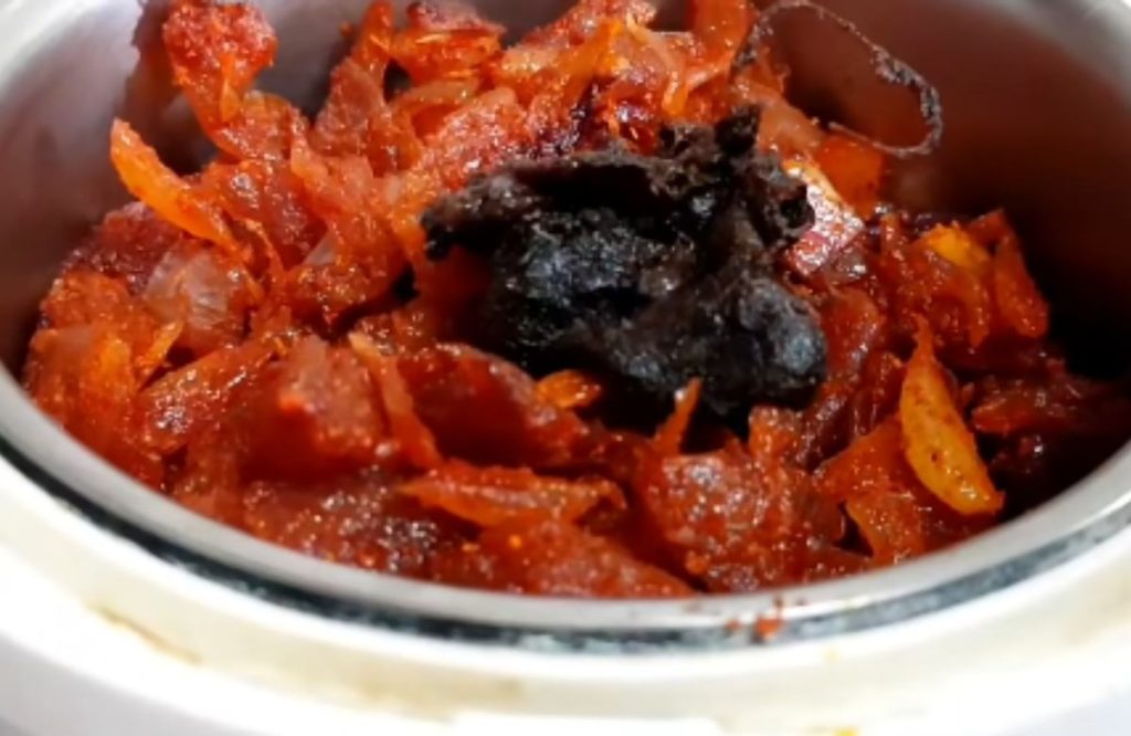 Ulli Mulaku Chammanthi Recipe